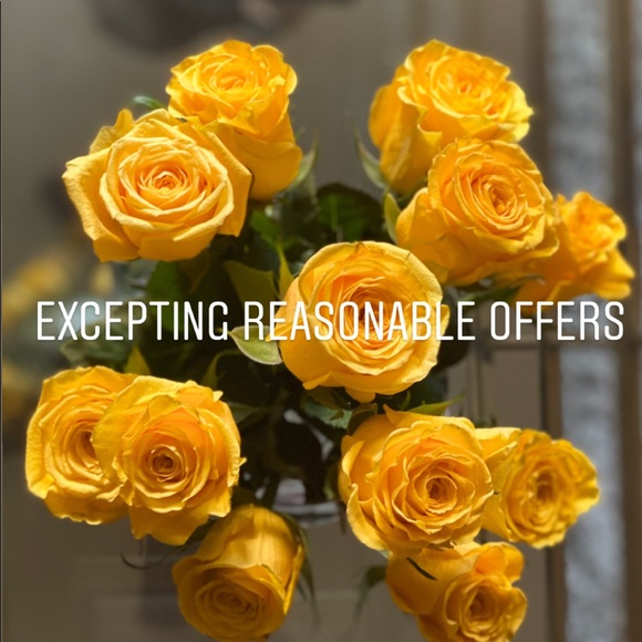 Just One Answer Sexy Structured Dress. - Picture 8 of 8